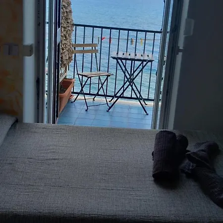 Pensjonat Ammaresiamo Ltb Cefalù