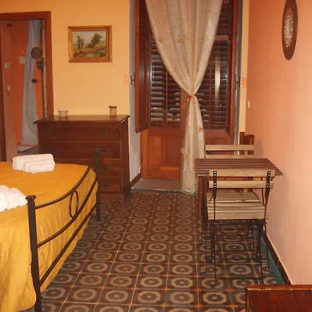 Pensionat Ammaresiamo Ltb Cefalù