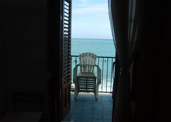 招待所 Ammaresiamo Ltb 3*