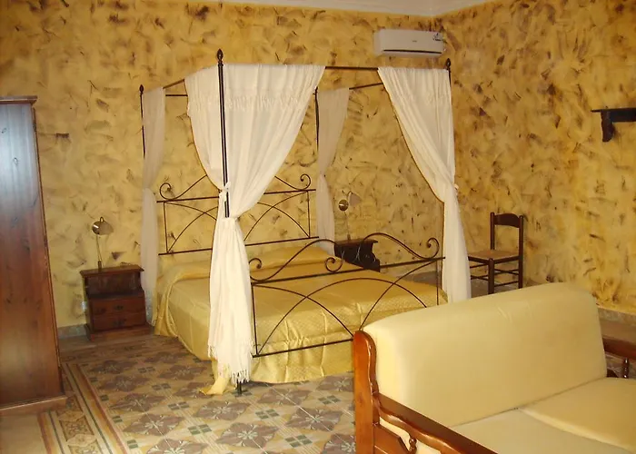 招待所 Ammaresiamo Ltb 3*